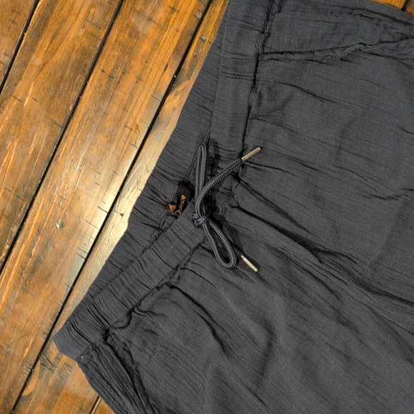 Quince Organic Cotton Gauze Straight Leg Pant - Picture 3 of 8